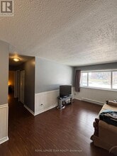 2044 Arrowsmith Dr in Ottawa, ON - Building Photo - Building Photo