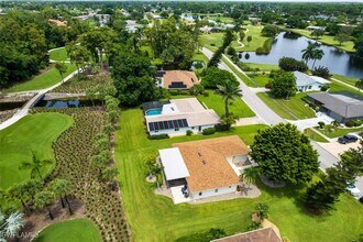 4332 Beechwood Lake Dr in Naples, FL - Building Photo - Building Photo