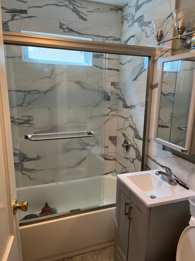 41 Eddy St, Unit #A in Waltham, MA - Building Photo - Building Photo