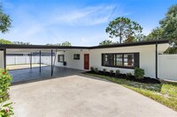 35614 Cedar Ln in Leesburg, FL - Building Photo - Building Photo