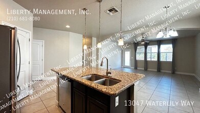 13047 Waterlily Way in San Antonio, TX - Building Photo - Building Photo