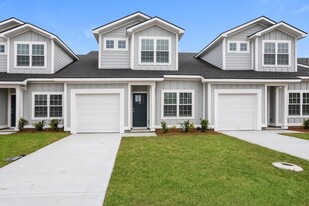 1006 Walker Point Way in Brunswick, GA - Building Photo