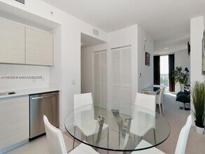 4250 Biscayne Blvd, Unit 810 in Miami, FL - Foto de edificio - Building Photo