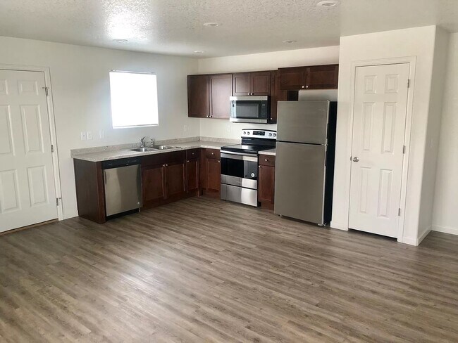 6334 Yellowstone Rd, Unit B in Cheyenne, WY - Building Photo - Building Photo