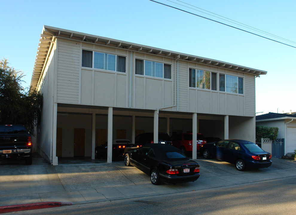 120 Village Ct in Walnut Creek, CA - Building Photo