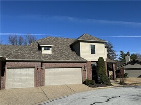 21 S Prairie Dunes Dr in Rogers, AR - Building Photo