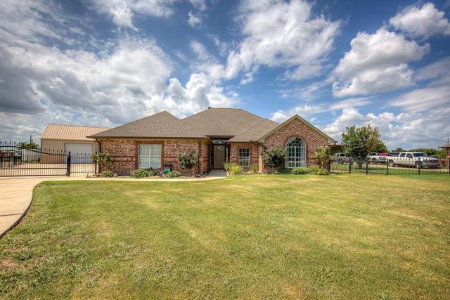 property at 262 Saddlebrook Ct