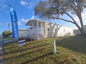 1016 Century Dr in Wildwood, FL - Building Photo - Building Photo