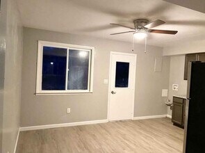 120 Daniels Dr in Midland, PA - Building Photo - Building Photo