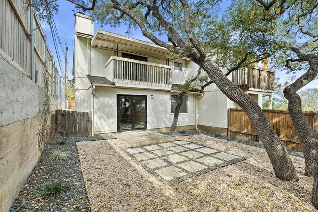 5605 Highland Crest Dr in Austin, TX - Building Photo - Building Photo