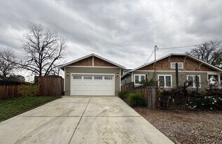 301 1/2 Coloma St in Folsom, CA - Building Photo