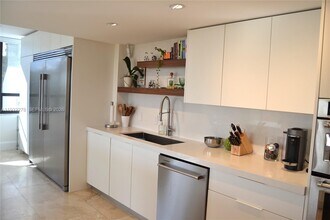 11113 Biscayne Blvd in Miami, FL - Building Photo - Building Photo