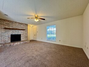 5803 Roxanne Dr in Waco, TX - Building Photo - Building Photo