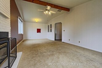 7311 SE Michael Dr in Milwaukie, OR - Building Photo - Building Photo