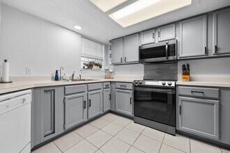411 NW 50th Blvd in Gainesville, FL - Building Photo - Building Photo