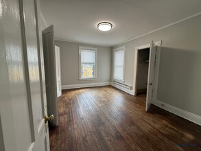 16 Pine St in Hamilton, NY - Building Photo - Building Photo