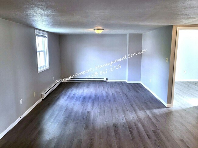 536 Center Grange Rd in Monaca, PA - Building Photo - Building Photo