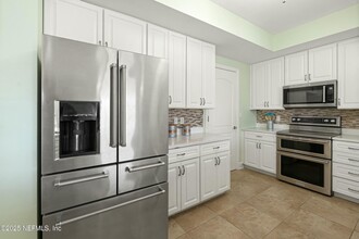 525 3rd St N in Jacksonville Beach, FL - Building Photo - Building Photo