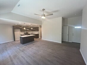 4377 W Skyler Dr in Springfield, MO - Building Photo - Building Photo