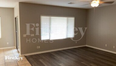 4060 Haflinger Ct in Las Vegas, NV - Building Photo - Building Photo