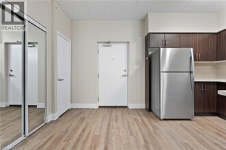 149 Main St W in Hamilton, ON - Building Photo - Building Photo