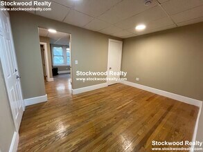 933 Dorchester Ave, Unit 3 in Boston, MA - Building Photo - Building Photo