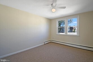 2407 Manor Rd in Havertown, PA - Building Photo - Building Photo