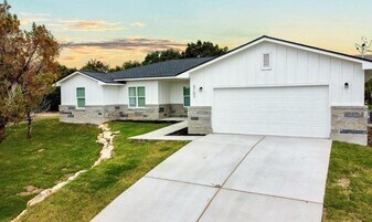 5102 Moss Point in Leander, TX - Building Photo