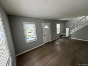 21631 Colgate St in Farmington Hills, MI - Building Photo - Building Photo