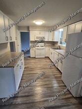 2205 Dixon Dr in Valparaiso, IN - Building Photo - Building Photo