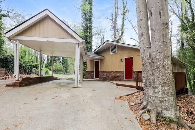 property at 3149 Beech Dr