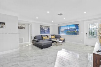 6600 NE 20th Way in Fort Lauderdale, FL - Building Photo - Building Photo