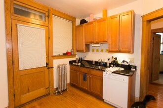 5902 N Magnolia Ave, Unit M06B in Chicago, IL - Building Photo - Building Photo
