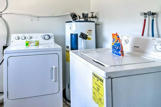 1055 Jackson St in Largo, FL - Building Photo - Building Photo