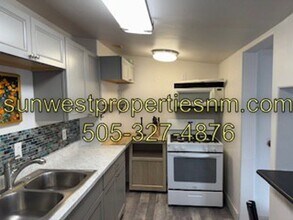 318 N Monterey Ave in Farmington, NM - Building Photo - Building Photo