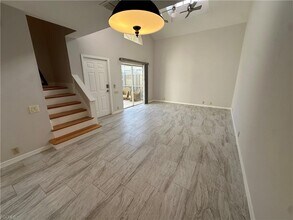 6851 Pentland Way in Ft. Myers, FL - Building Photo - Building Photo