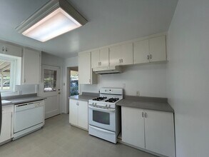 1559 Boynton Ave in Oroville, CA - Building Photo - Building Photo