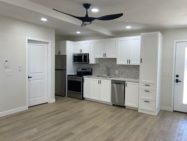 3301 N 66th Pl in Scottsdale, AZ - Building Photo - Building Photo