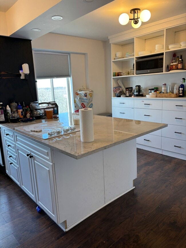 property at 6833 N Kedzie Ave