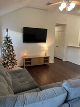 208 Robin St in Crowley, TX - Building Photo - Building Photo