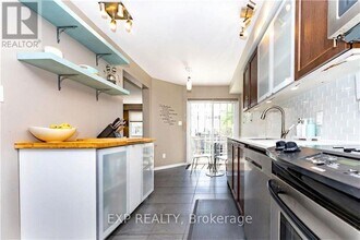 438 Ashbourne Crescent in Ottawa, ON - Building Photo - Building Photo