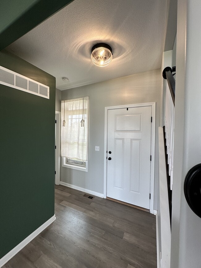 1604 Savile Ln in Washington, IL - Building Photo - Building Photo