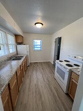 1111 6th St in Lincoln, IL - Building Photo - Building Photo