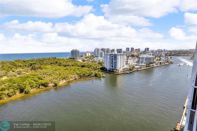 property at 936 Intracoastal Dr
