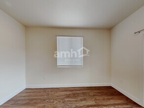 1818 N Oconner Ave in Meridian, ID - Foto de edificio - Building Photo