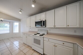 14707 W Lupine Ln in Surprise, AZ - Building Photo - Building Photo