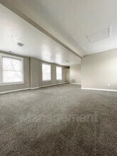 2248 Broadway St in Toledo, OH - Building Photo - Building Photo