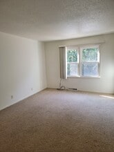2629 24th St, Unit C in Rock Island, IL - Building Photo - Building Photo