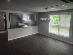 714 E Lamar St in Sherman, TX - Building Photo - Building Photo