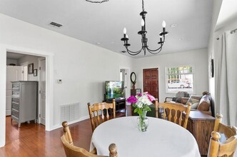 6922 Greeley St in Los Angeles, CA - Building Photo - Building Photo